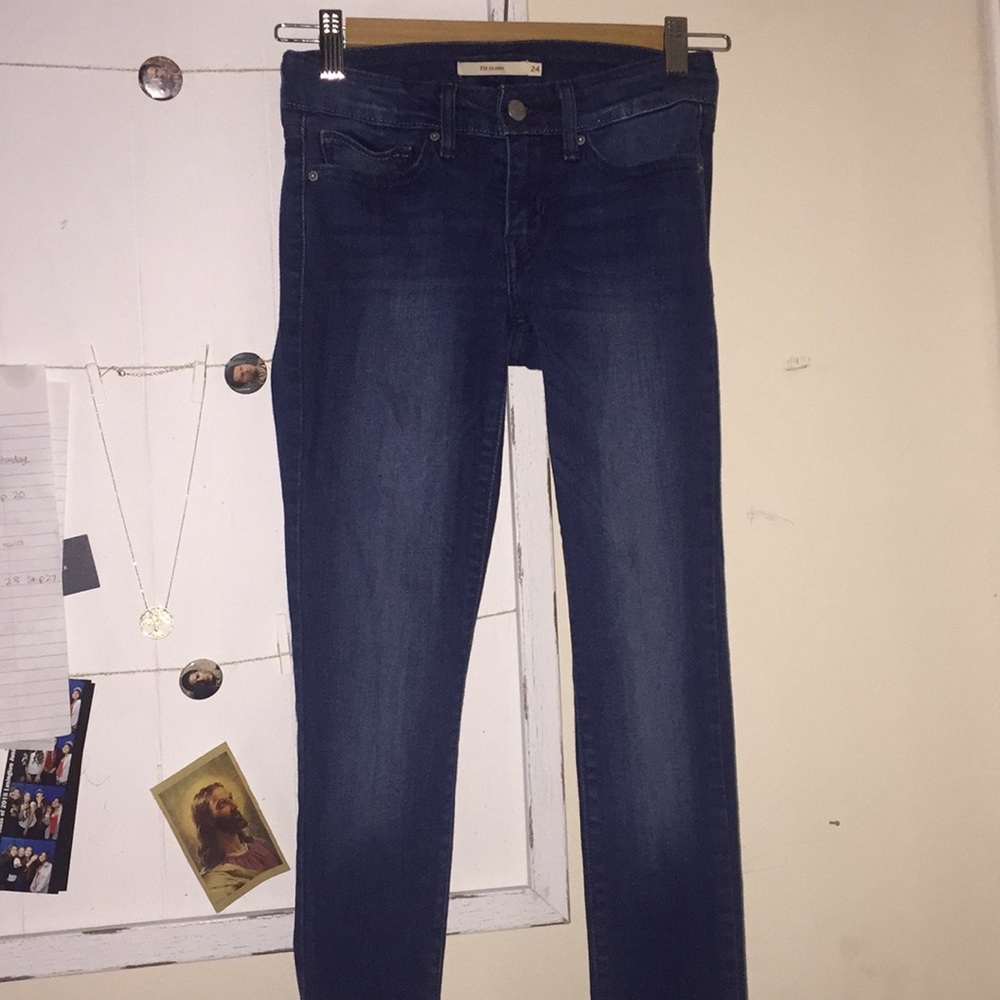 Levi’s blue denim jeans